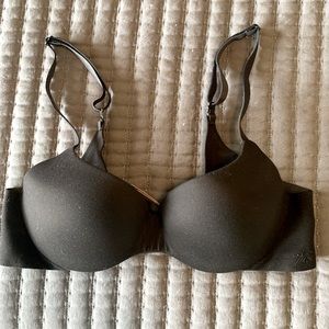 Victoria’s Secret Incredible Demi bra 32B